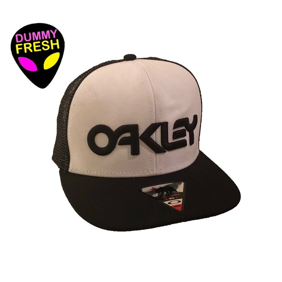 Oakley Snap-back - Picture 1 of 2